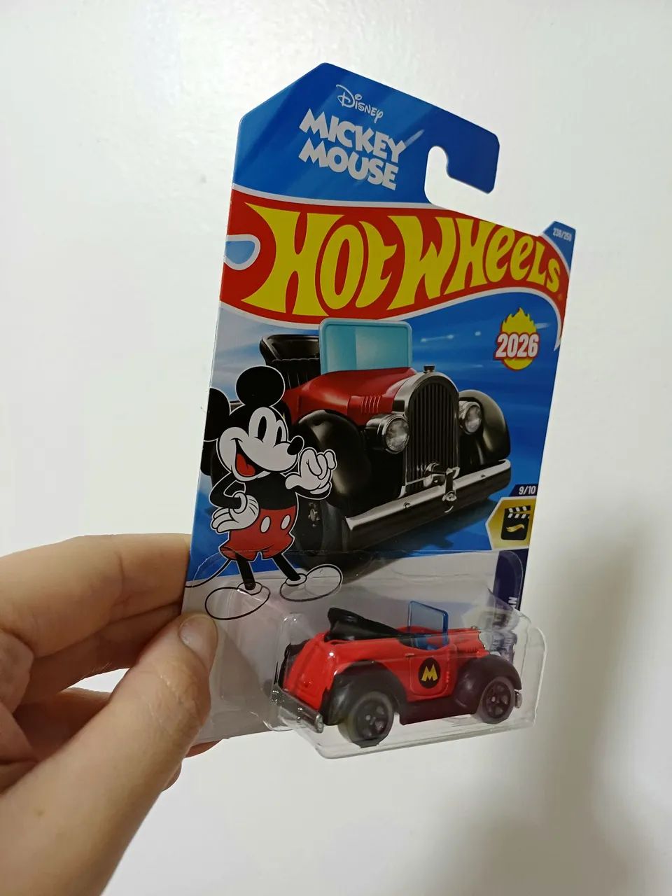 Carrinho Hot Wheels Mickey  - Foto 2