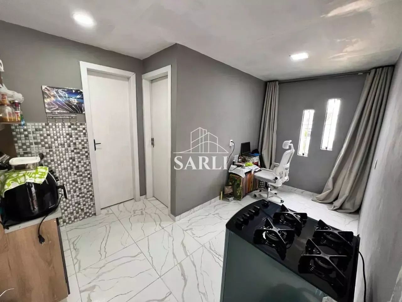 Casa com 1 quarto, 40 m² e terreno de 150 m² - Capoeiras, Florianópolis
