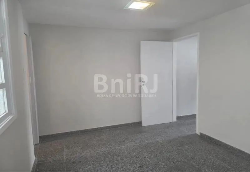 Linda Sala na Nossa Senhora de Copacabana junto Metro. - Foto 3