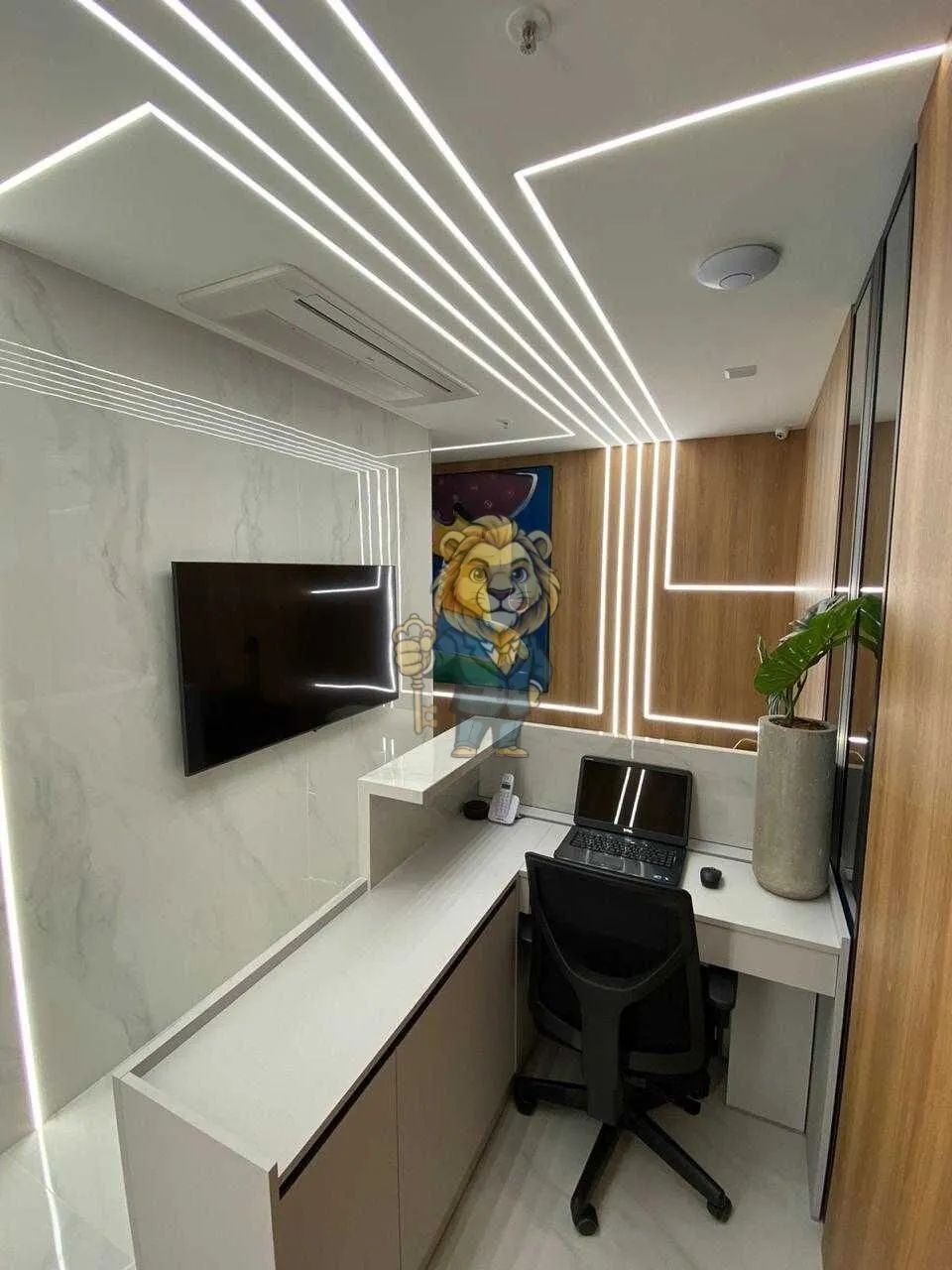 Sala Comercial Mobiliada e Decorada no Square SC - Foto 5