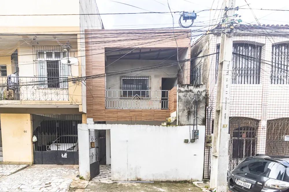 Casa de 4 quartos com 1 suíte - Aceita Financiamento