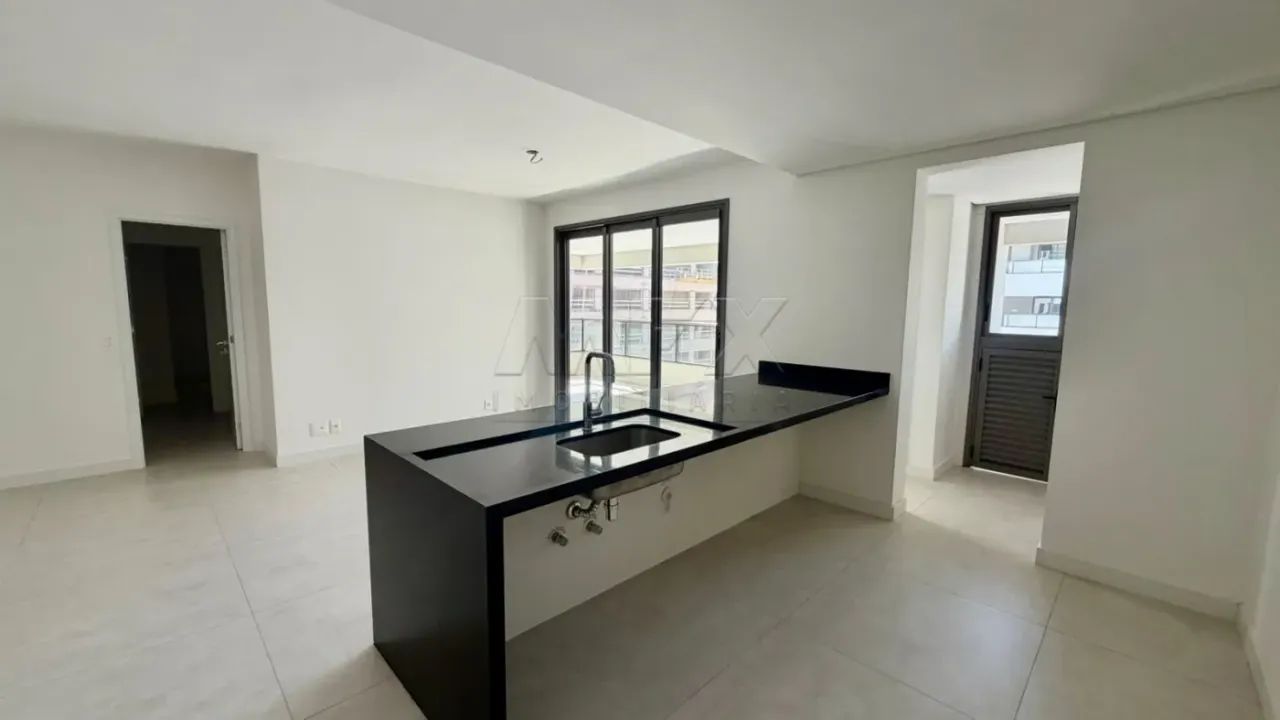 Apartamento com 3 suítes