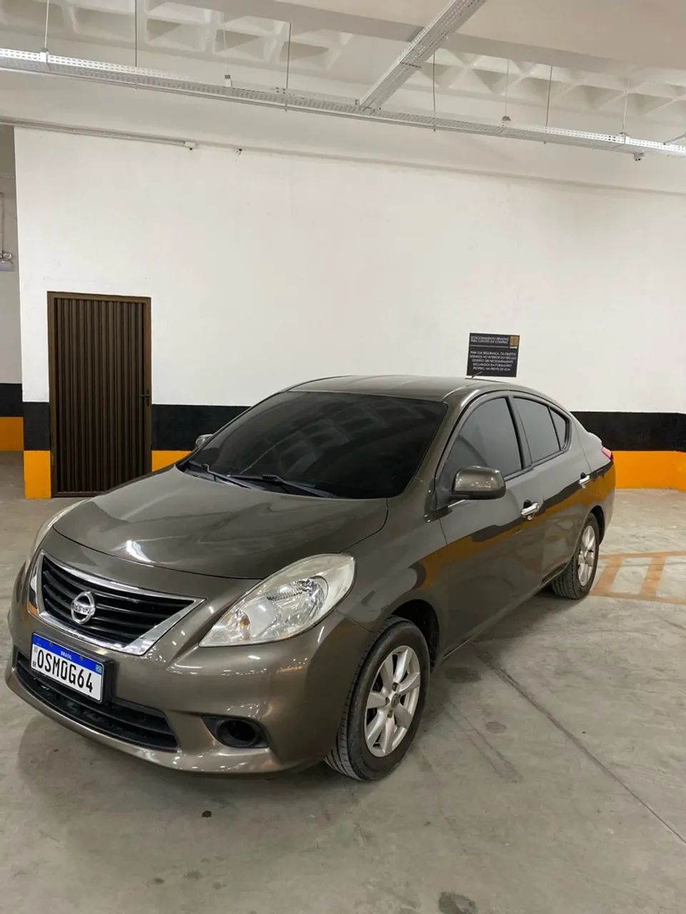 Nissan Versa 1.6 16V FLEX SL 4P MANUAL 2014