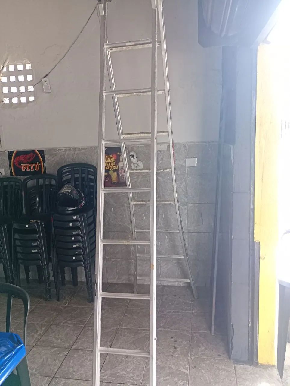 Escada  - Foto 2