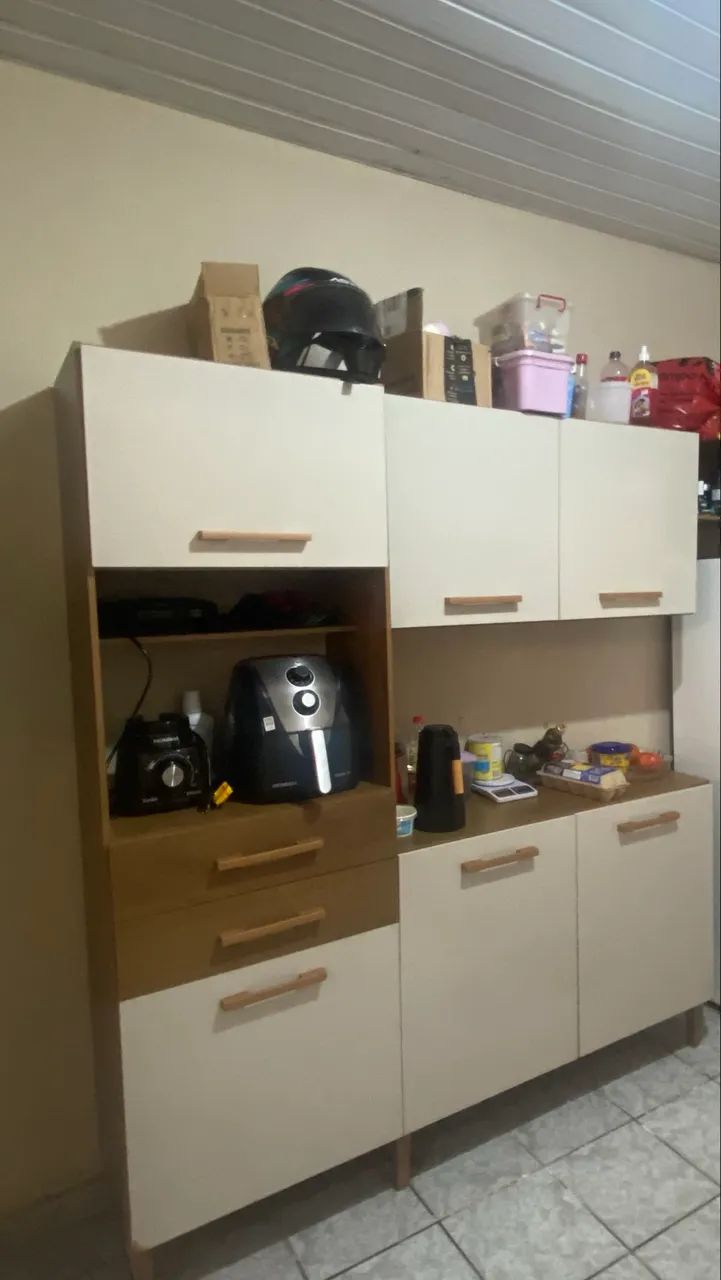 Armário de Cozinha Compacto e Completo - Com Balcão e Nichos