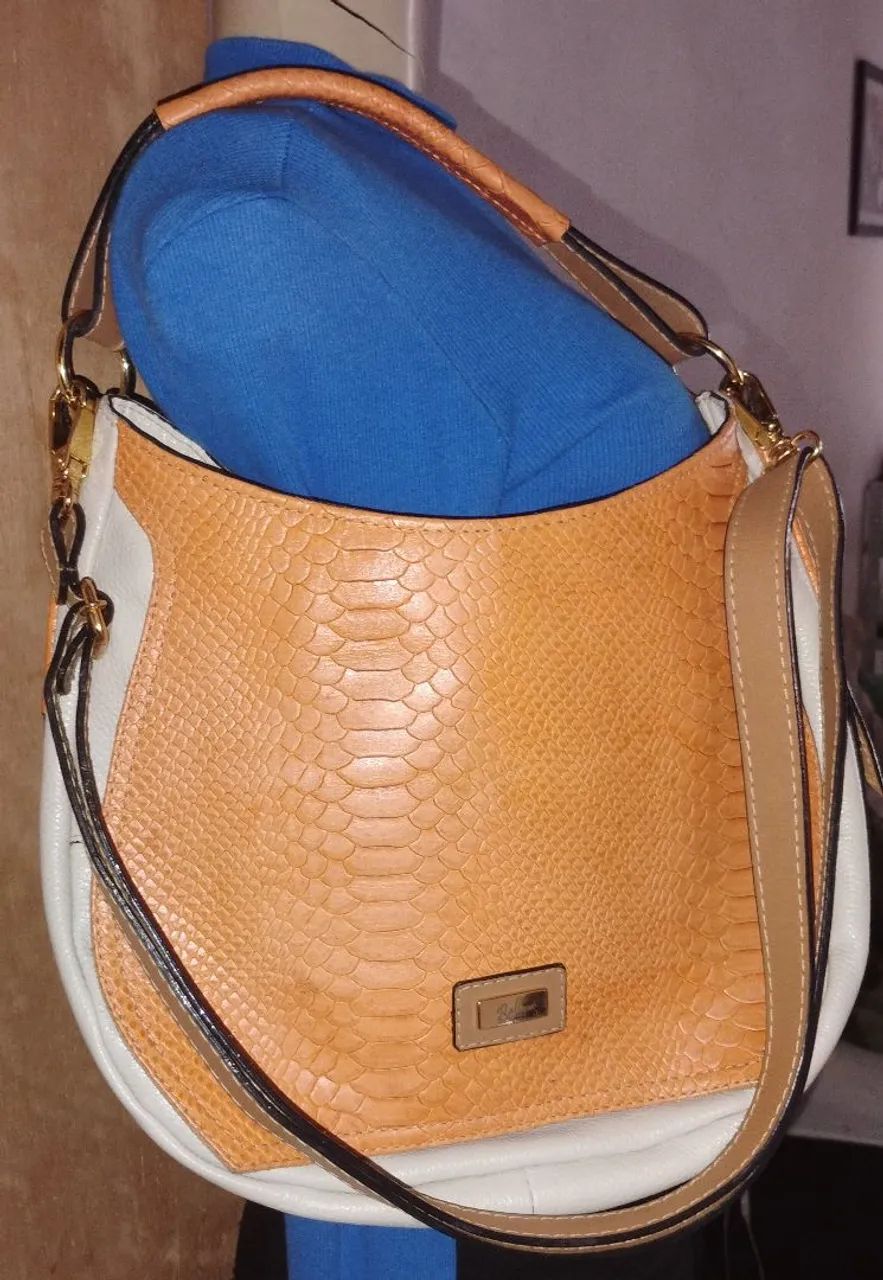 Bolsa de Couro Bella Original em perfeito estado  - Foto 3