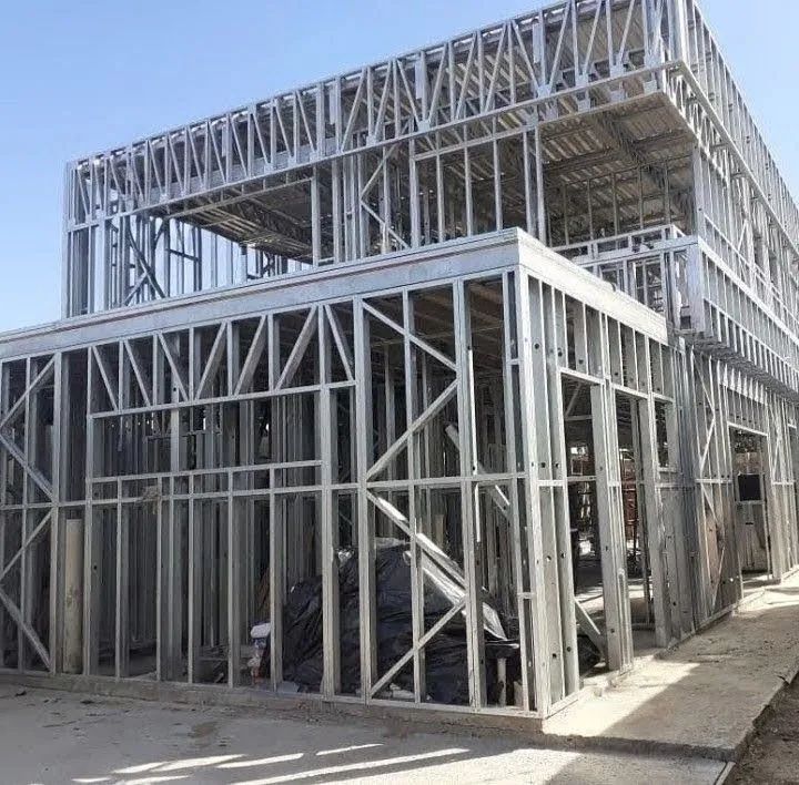 Steel frame mão de obra especializada 