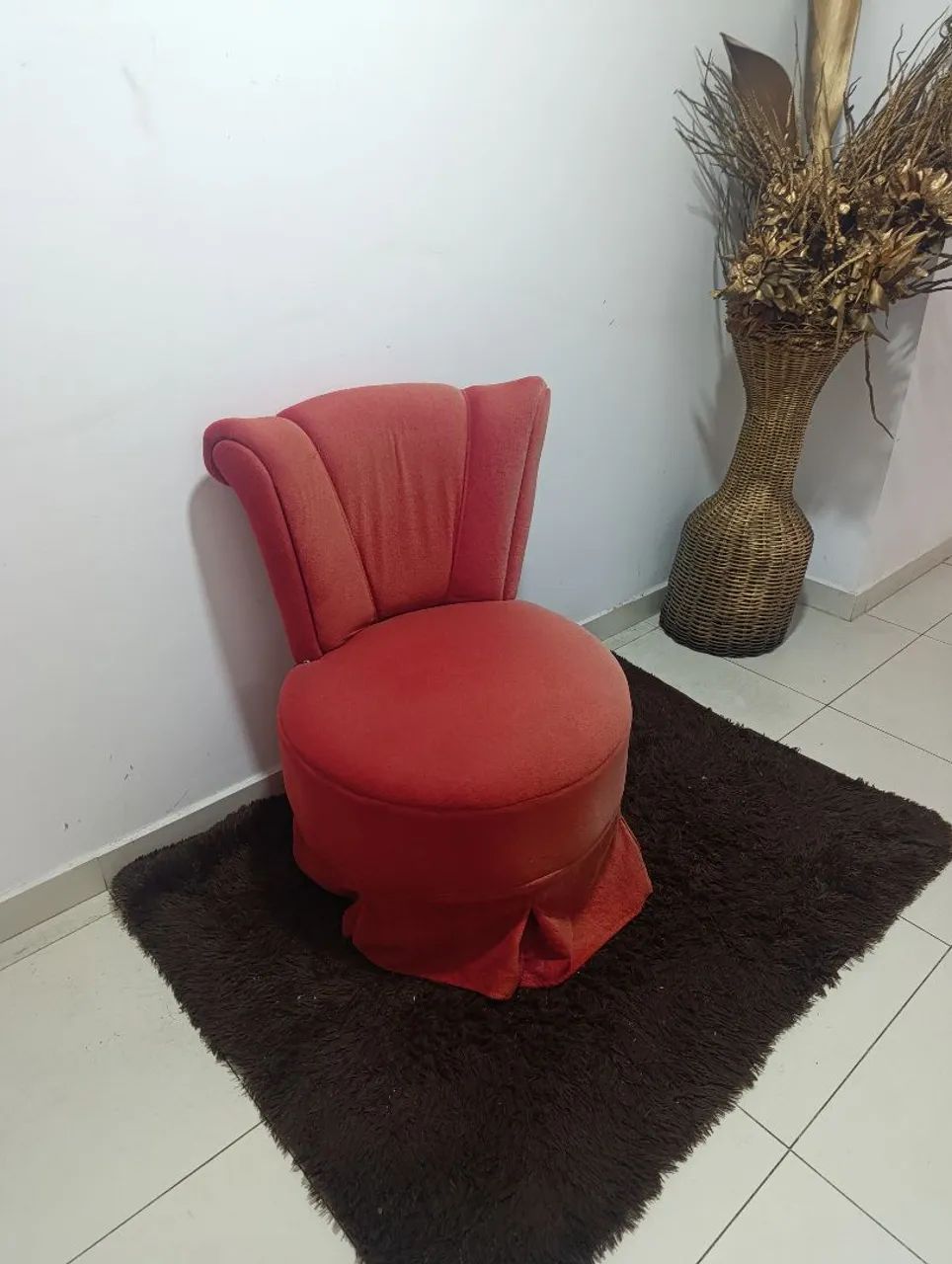 Vendo cadeira Princesa deixa qualquer ambiente lindo - Foto 3