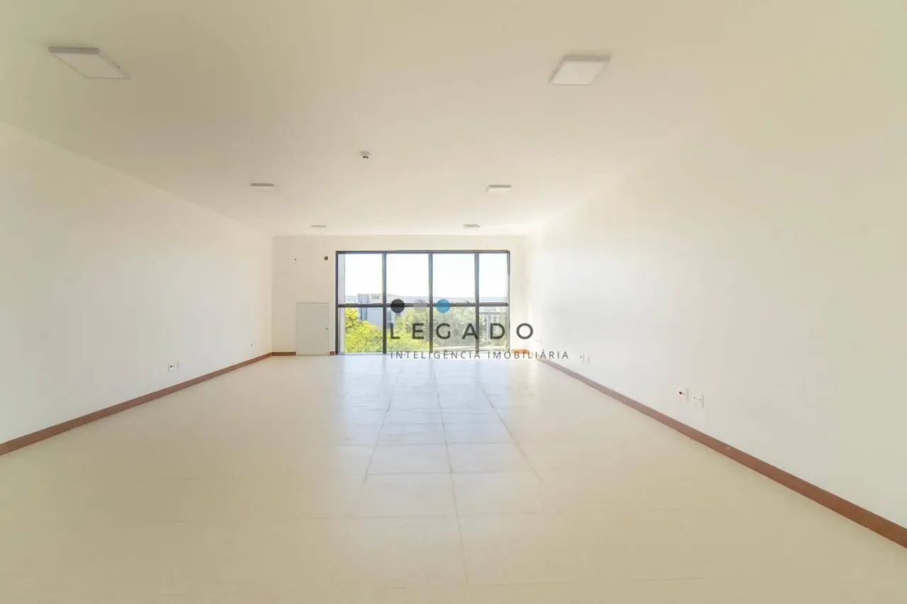 ASA NORTE - SALA REFORMADA - VÃO LIVRE - PRÉDIO TOTALMENTE REFORMADO - Foto 4