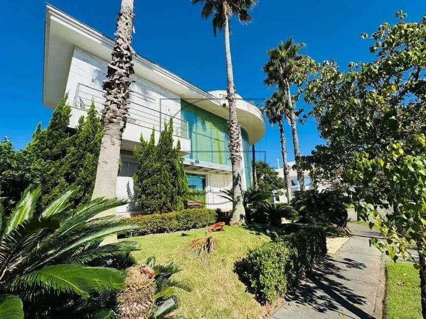 Casa com 5 quartos e 3 suítes e 5 banheiros - Foto 2