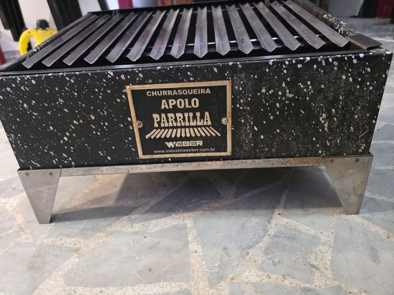 Churrasqueira Apolo Parrilla Mini Weber