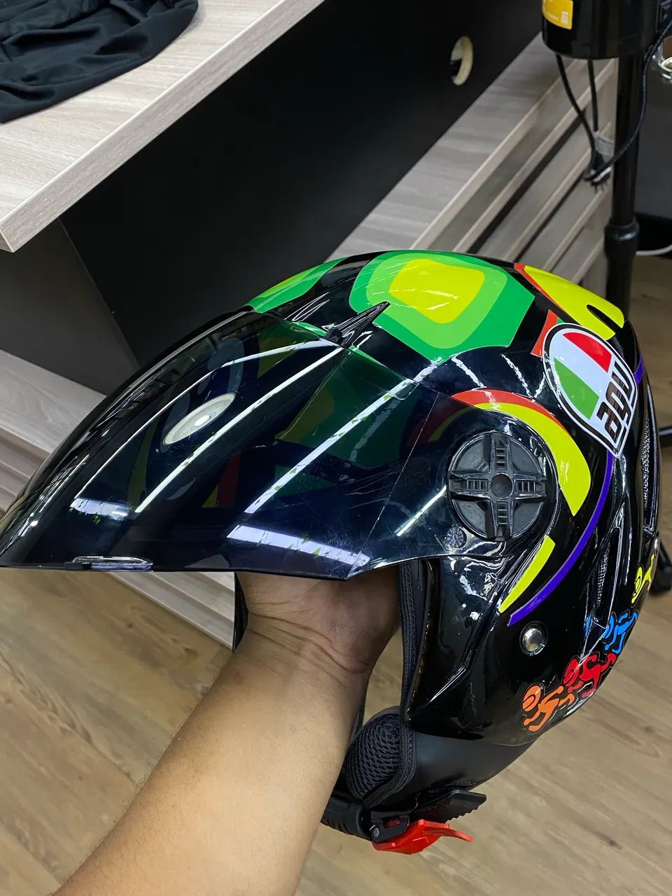 Capacete agv tamanho 57 reformado novo - Foto 3