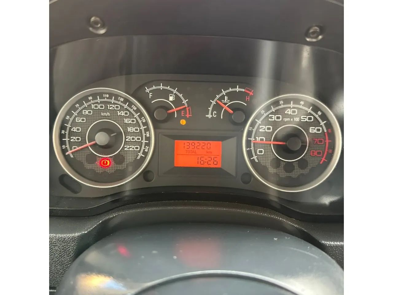 Fiat Idea Attractive 1.4 Fire Flex 8V 5P 2012 - Foto 5