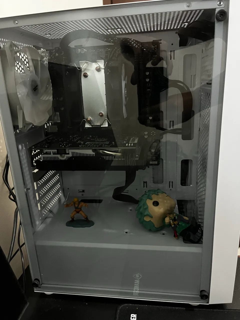Vende - se PC gamer COMPLETO COM MESA INCLUSA  - Foto 3