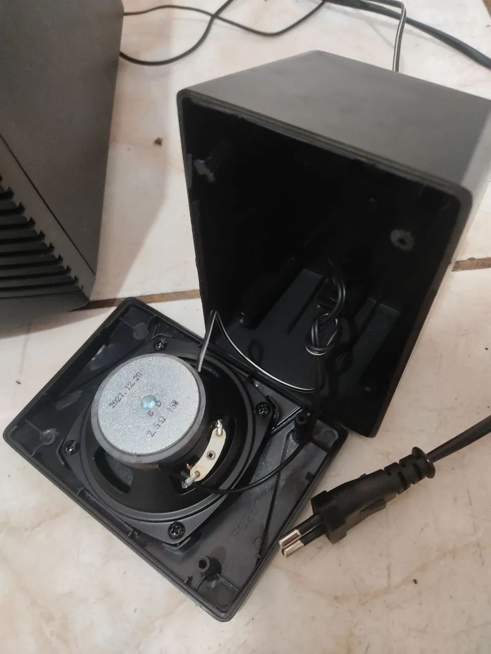 Caixa de som Creative SBS E2500 - Foto 3