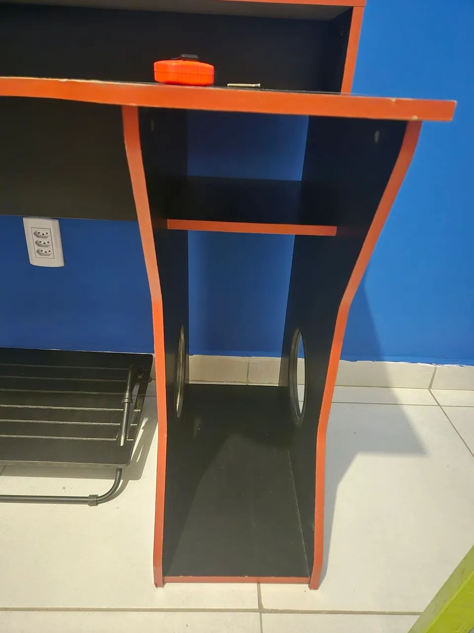 Mesa Gamer - Disponível para retirada - Foto 2