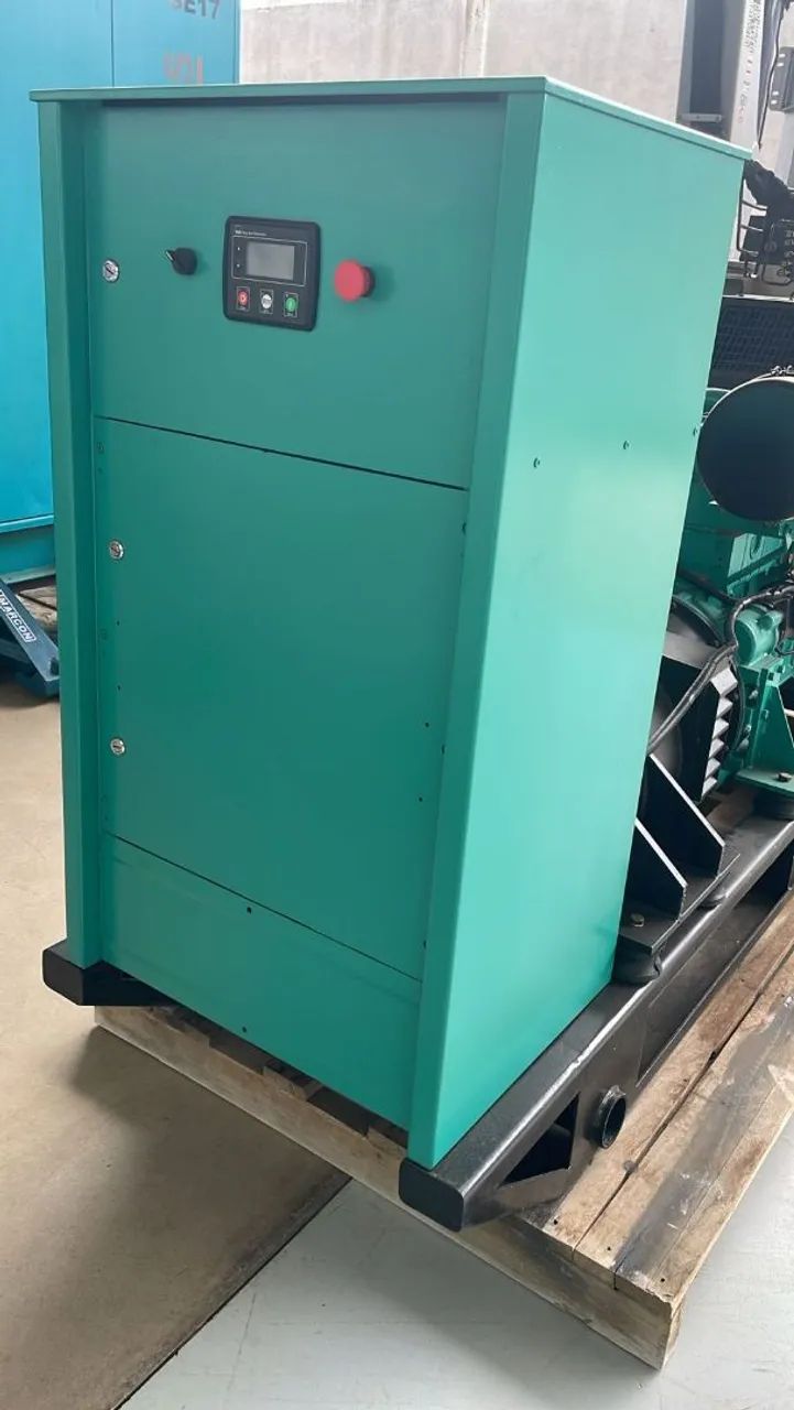 GERADOR DE ENERGIA ABERTO 150 KVA 1800 HRS DE USO  - Foto 4