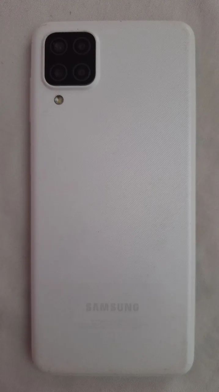 Celular Samsung  A12. - Foto 2