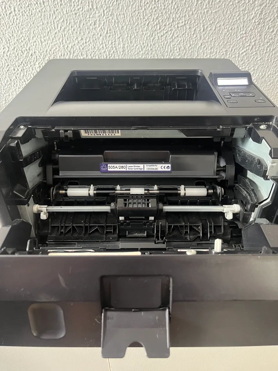Impressora HP LaserJet Pro série 400 M401 - Foto 2