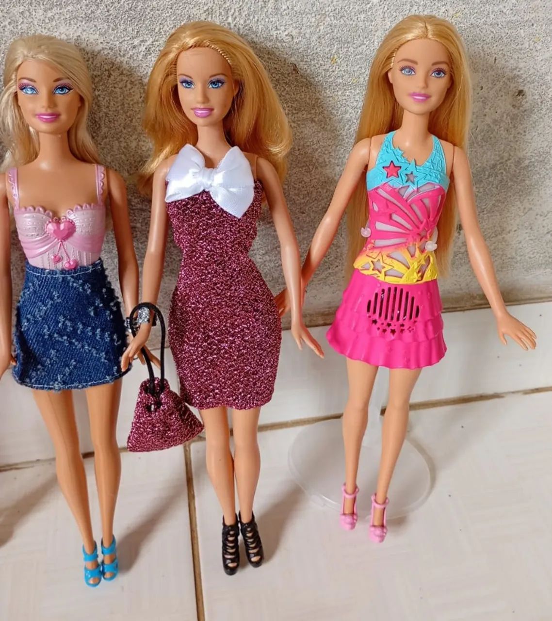 Lote com 5 Barbies  - Foto 3