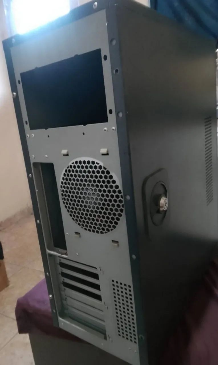 Gabinete servidor 10 baias samsung ótimo para projeto - Foto 4