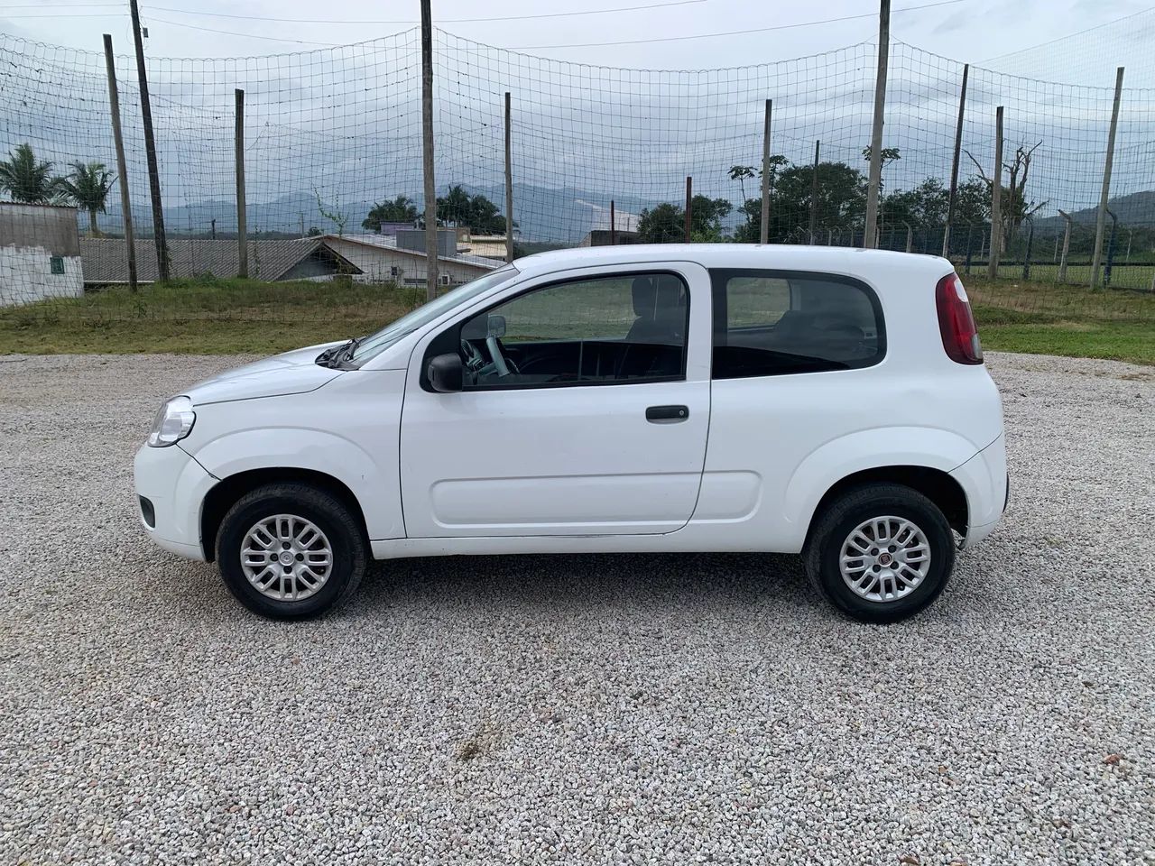 Fiat Uno Vivace 1.0 EVO Fire Flex 8V 3P 2015 - Foto 5