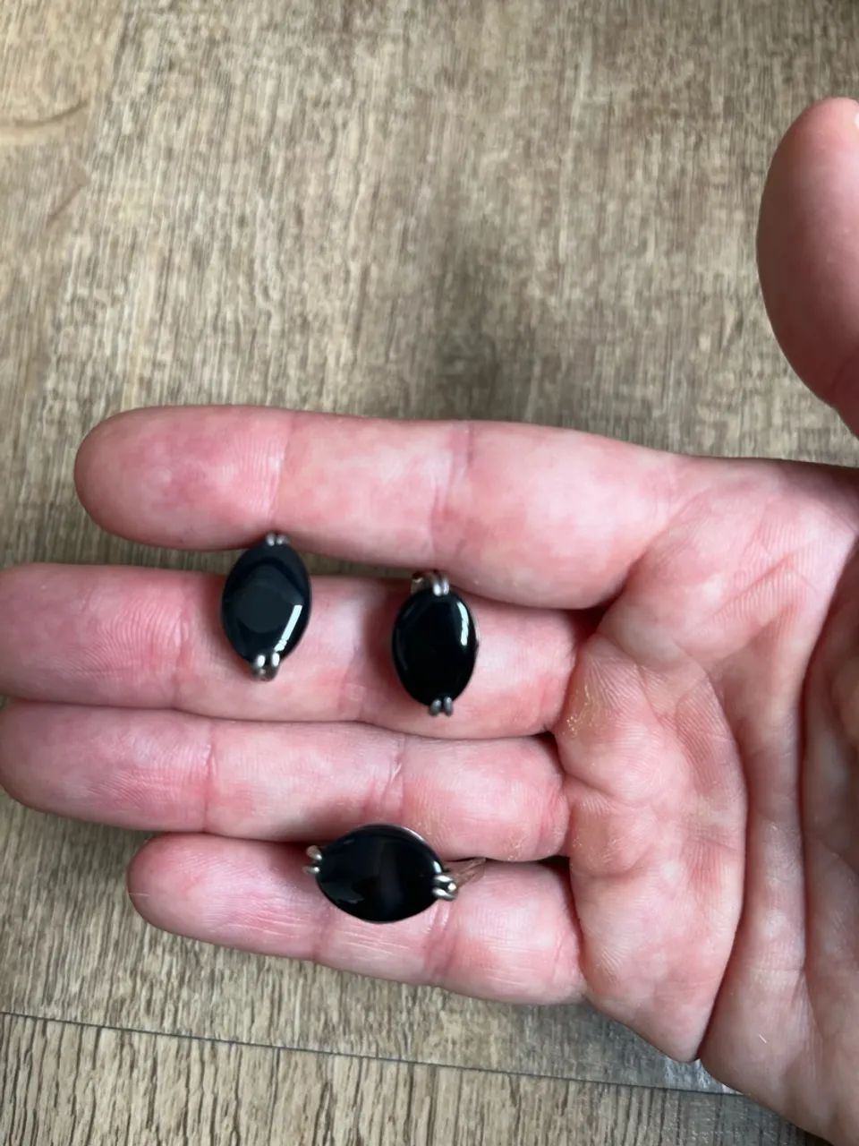 Conjunto Brinco e Anel Ônix Preta