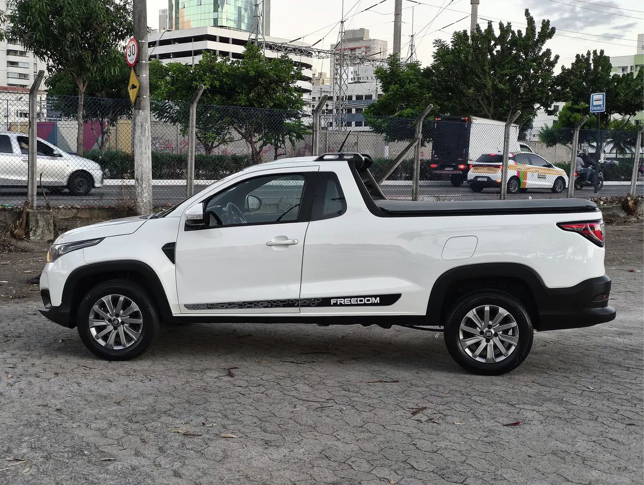 Fiat Strada Freedom 1.3 Flex 8V CS Plus 2021 - Foto 3