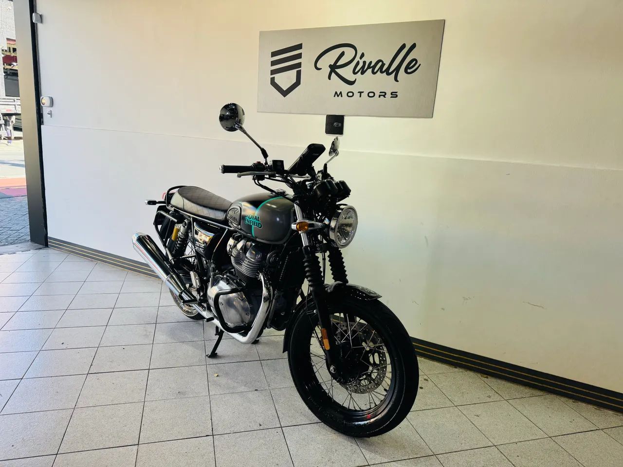 ROYAL ENFIELD INTERCEPTOR 650 - Foto 3