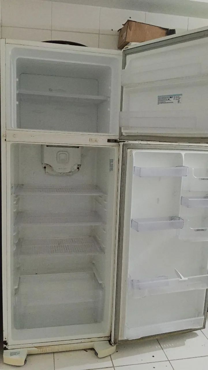 Geladeira Eletrolux  - Foto 2