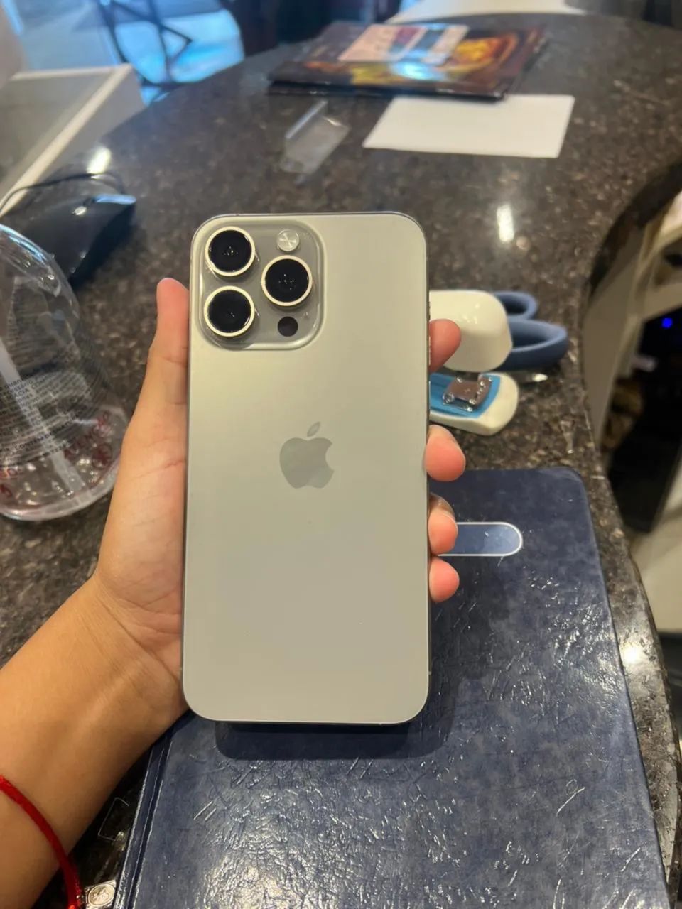 Vendo IPhone 15 Pro Max - Foto 2