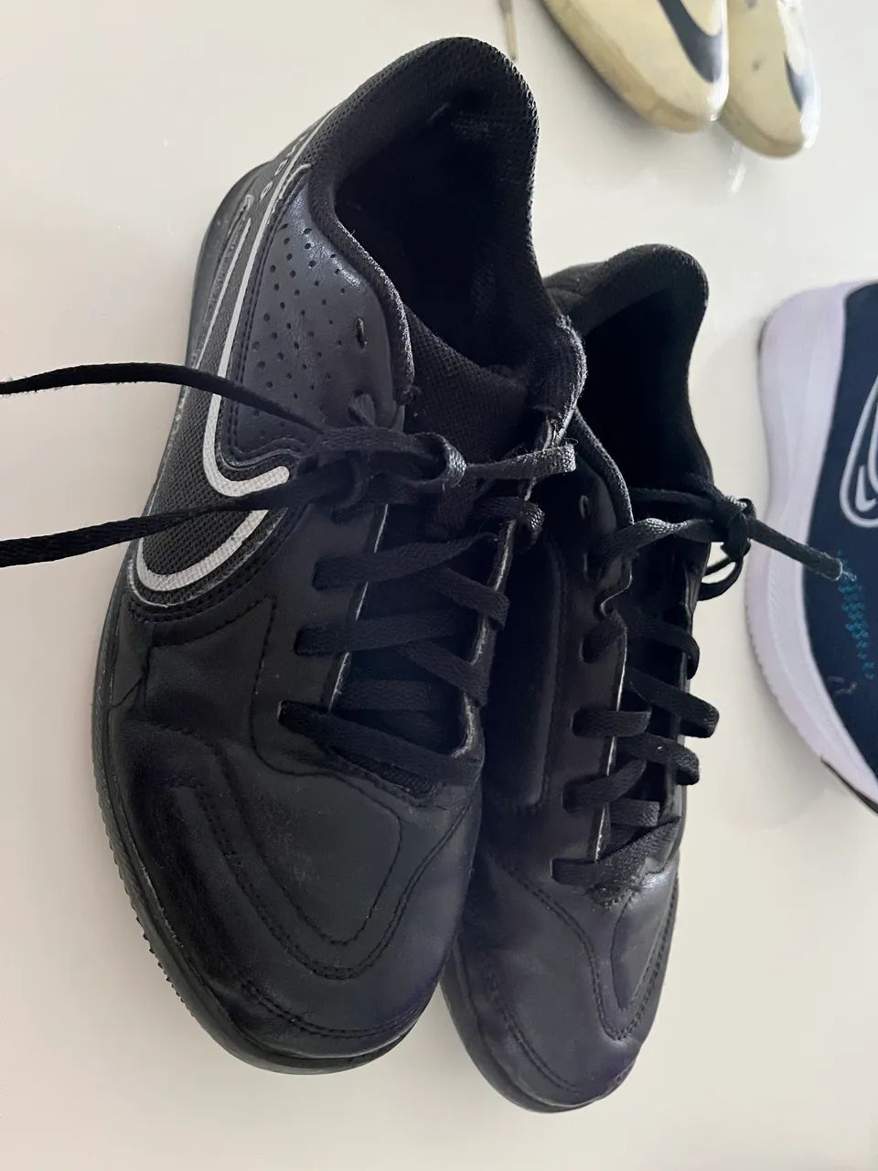 Sapatos e chuteiras  - Foto 2