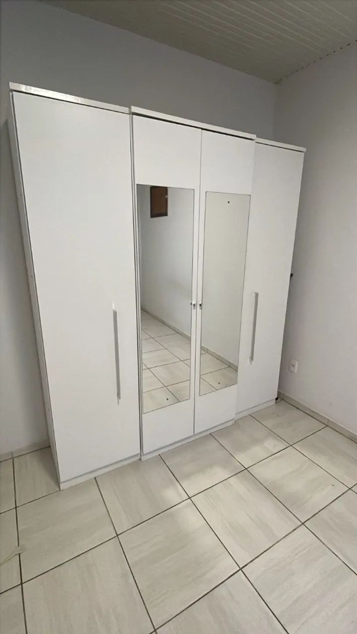Guarda Roupas Branco 