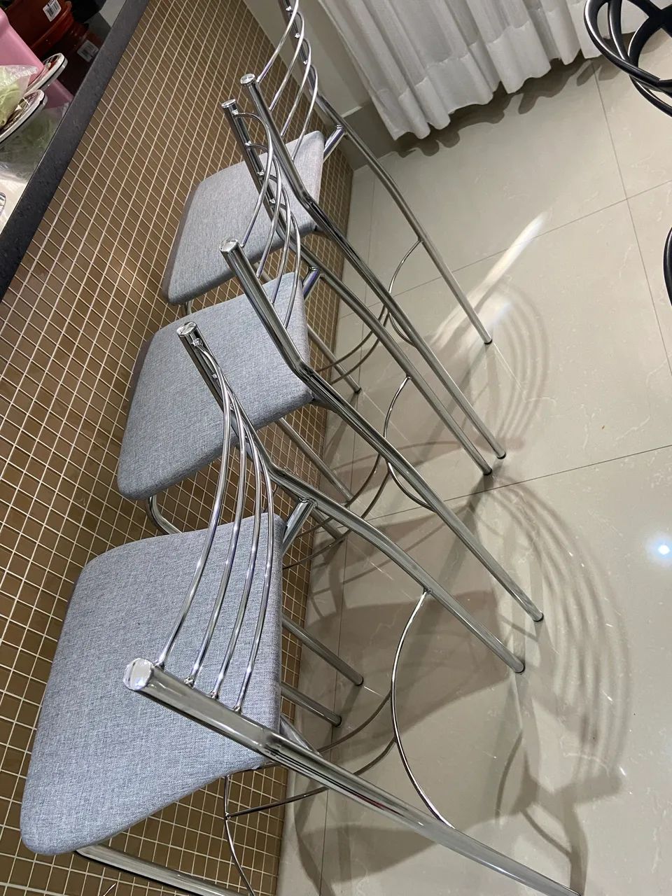 Conjunto 3 bancos para balcão  - Foto 3
