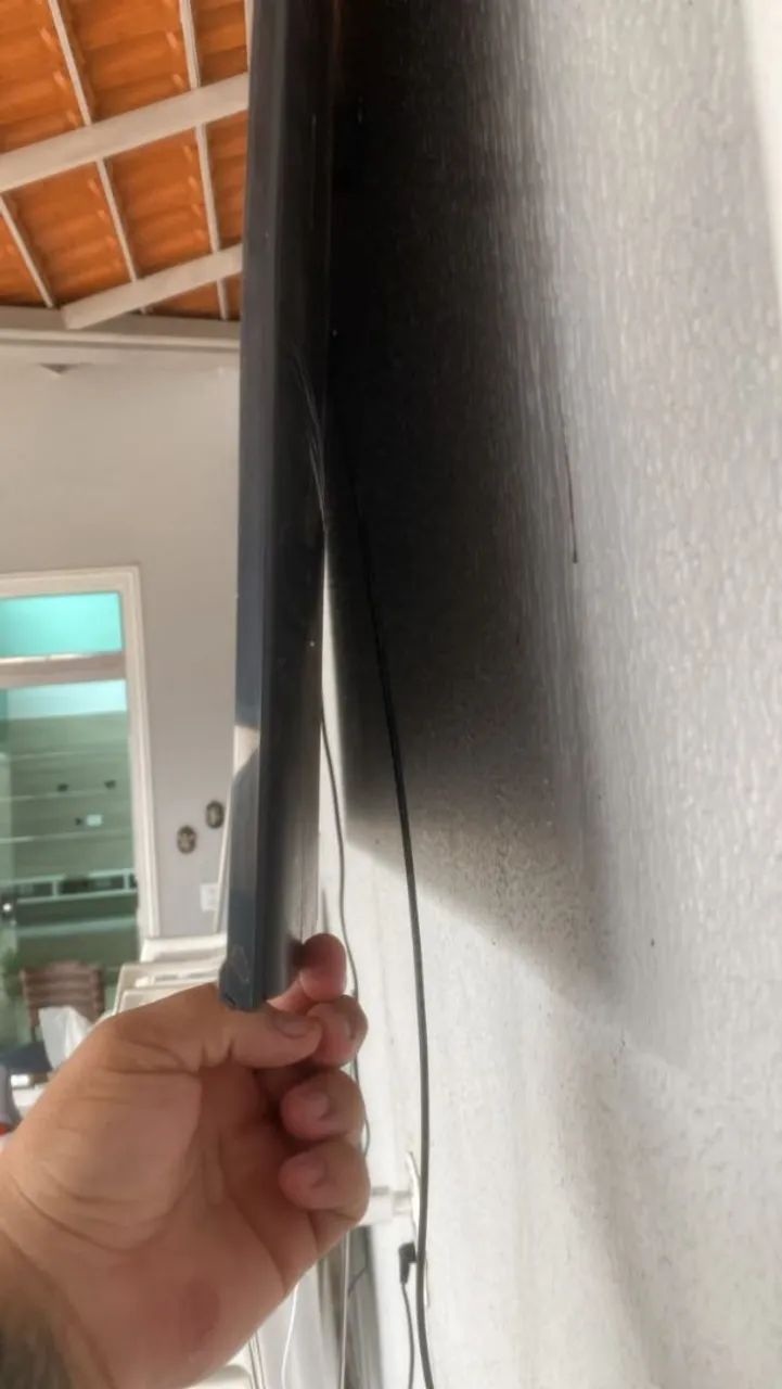 Vendo tv de 60 polegadas LG só tenho um defeito do lado dela que tá mais escuro  - Foto 3