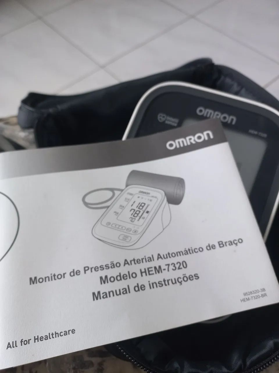 Omron Monitor de Pressão Arterial Automático de Braço HEM-7320 - Foto 4