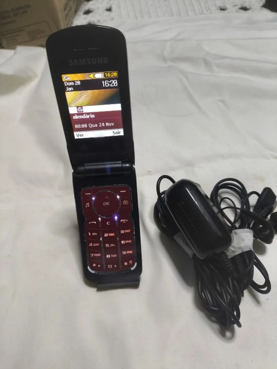 Samsung Gt-m2310 Telefone Antigo Fone E Carregador Original (Usado) 