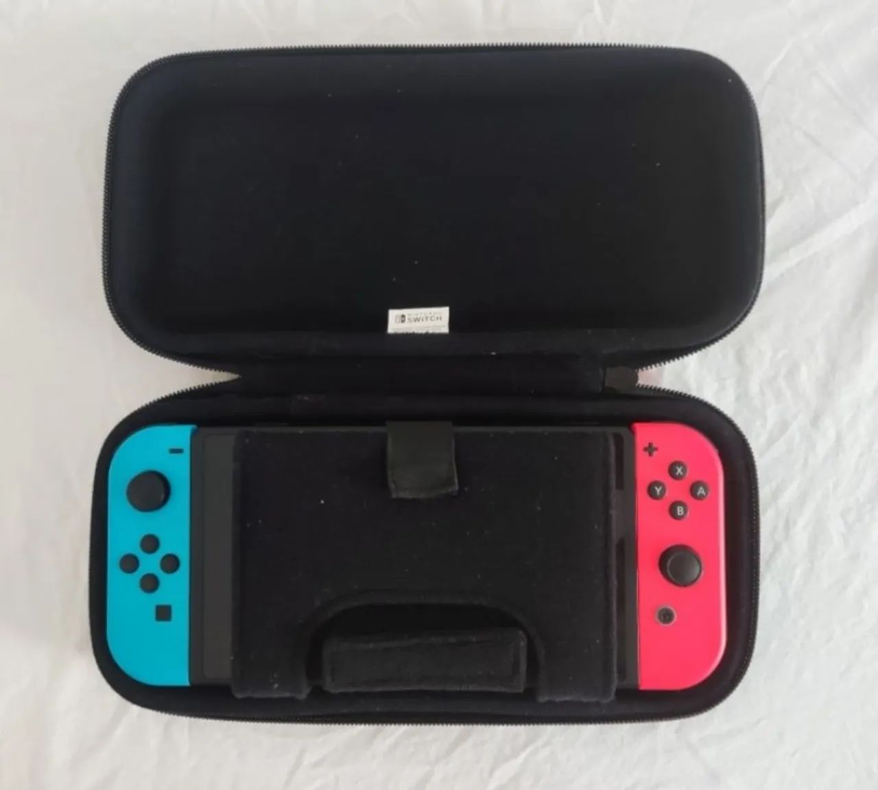 Case Original Nintendo Switch - Com porta jogos ( Impecável) - Foto 6