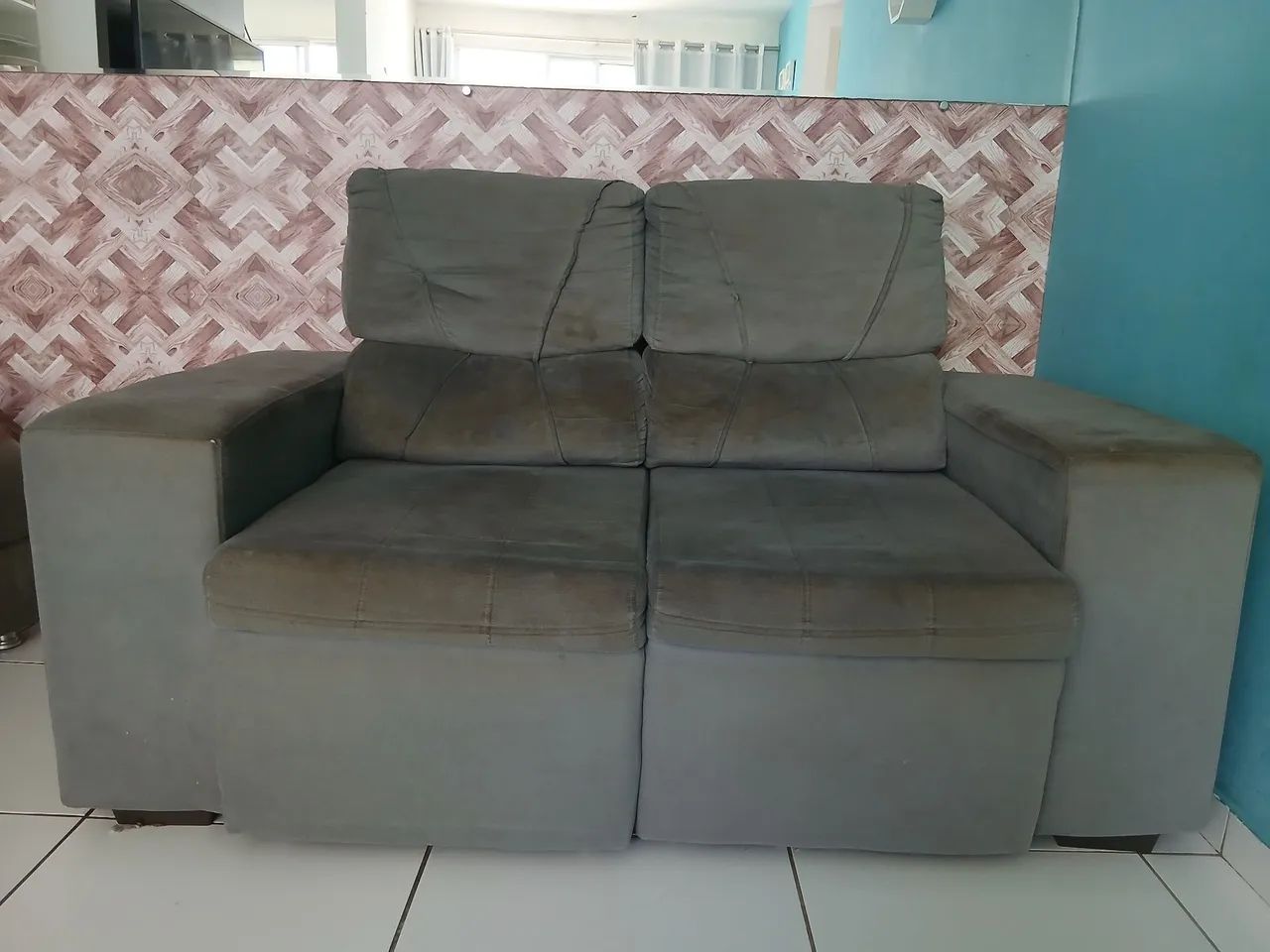 Sofá 2 lugares retrátil e reclinável. - Foto 2