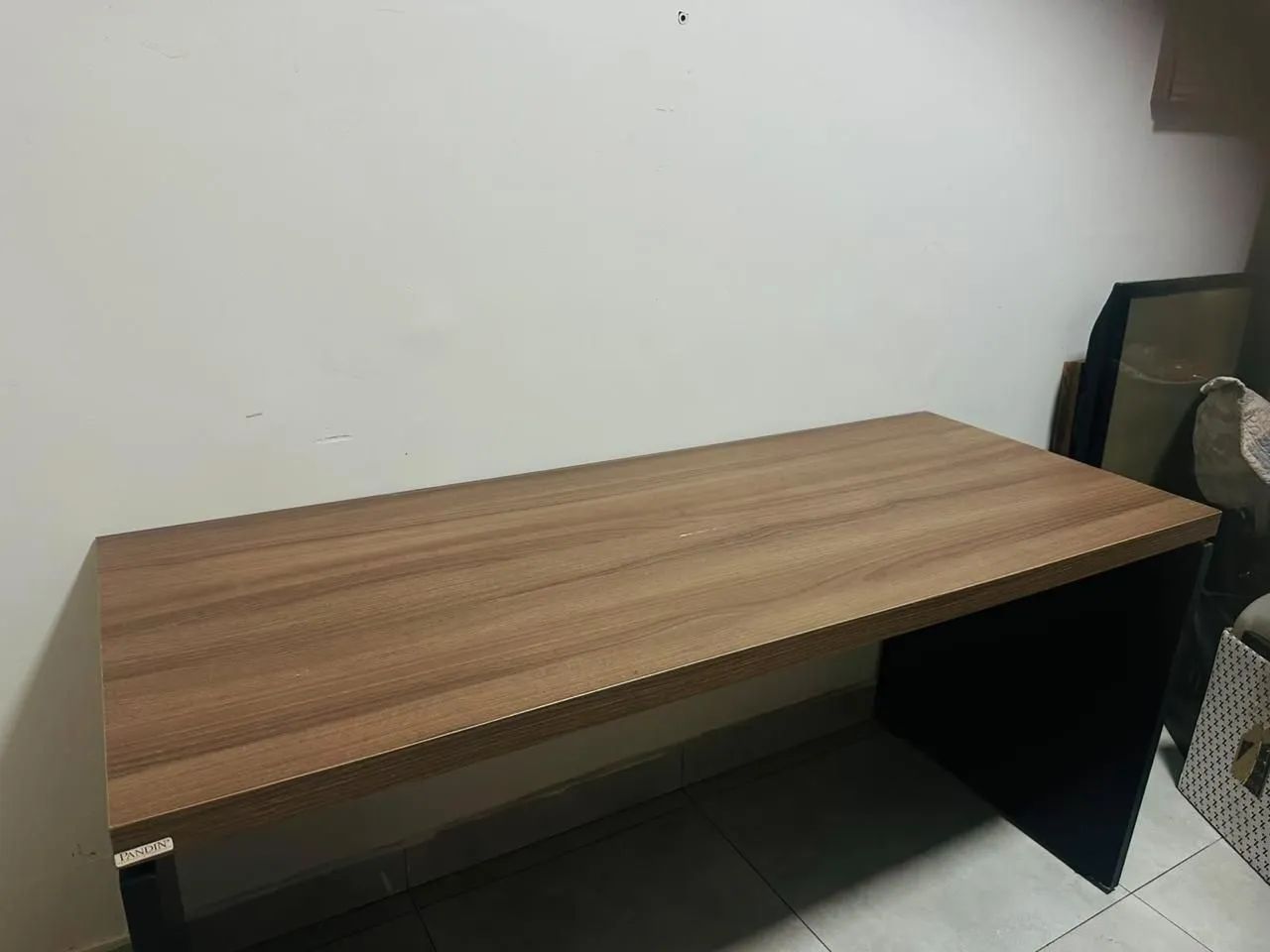 Vende-se 3 prateleiras é uma escrivaninha  - Foto 4
