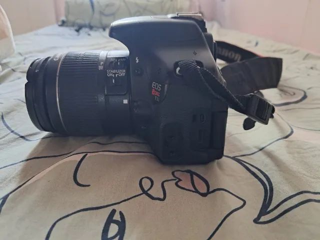 Canon t3i com duas baterias  - Foto 2