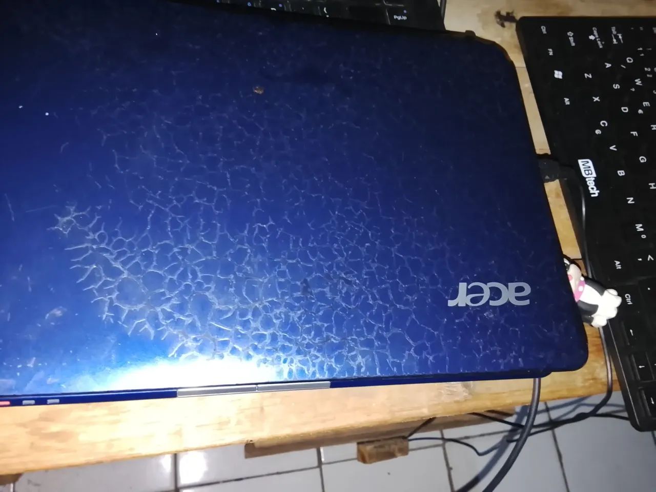 Notebook.pra retirar peças ou pra consertar.ta funcionando 