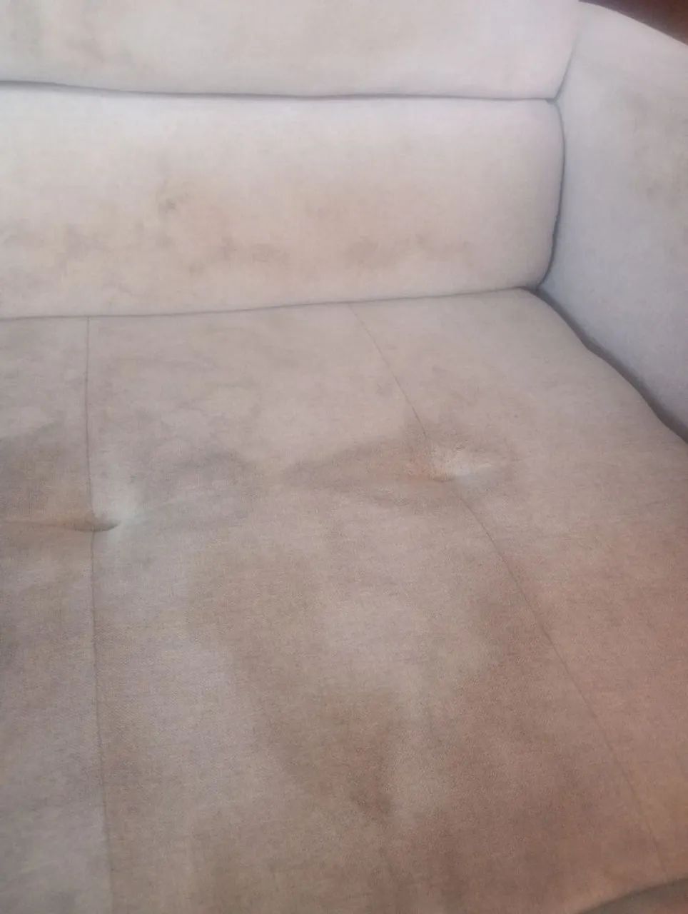 Sofá tecido 3 lugares / entrego / precisa de limpeza  - Foto 5