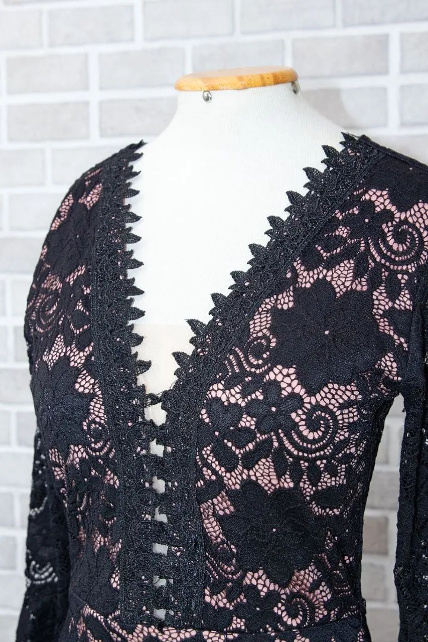 Vestido de renda com manga longa estilo morcego - Foto 3