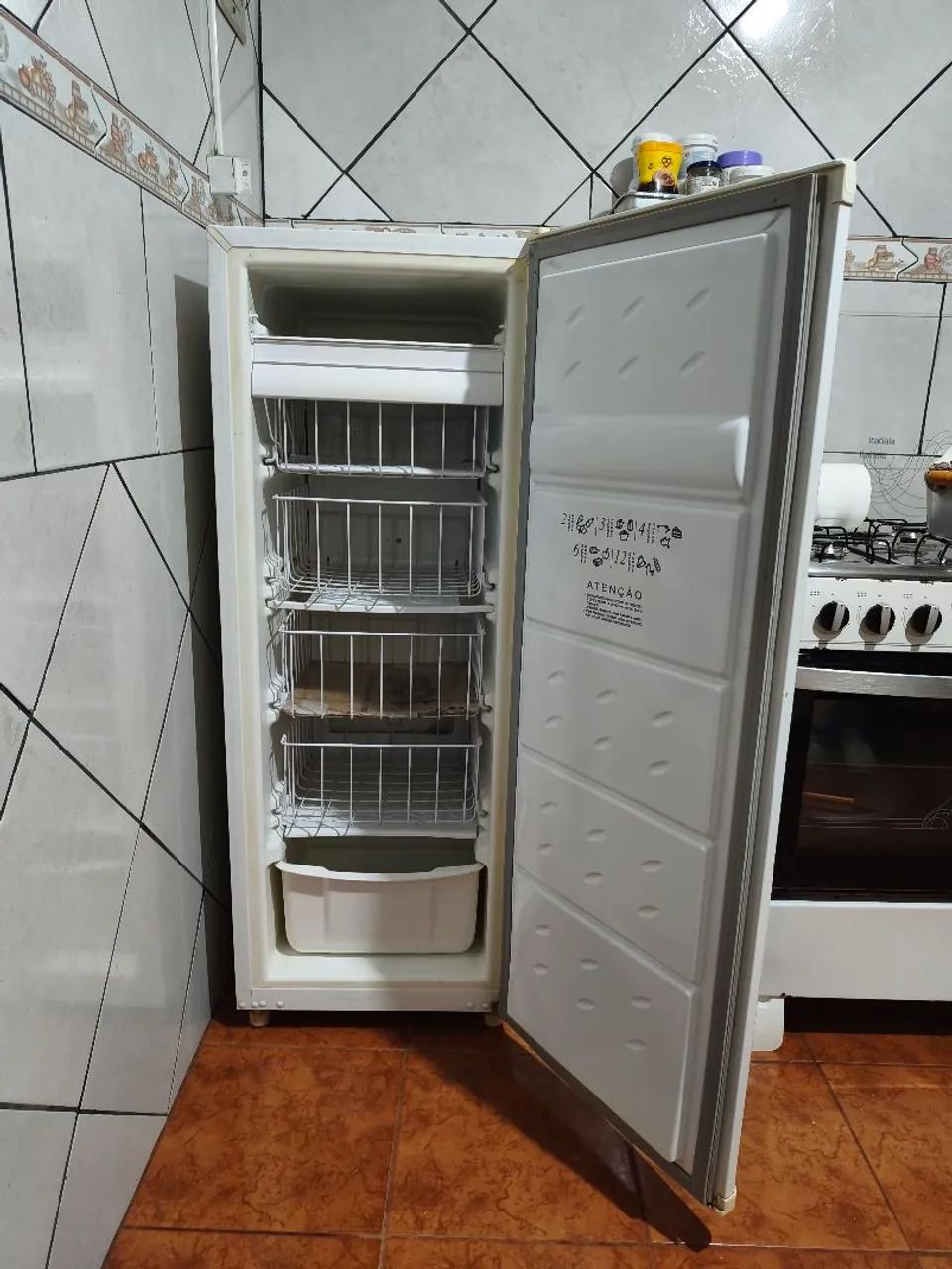 Freezer Vertical Consul 160L