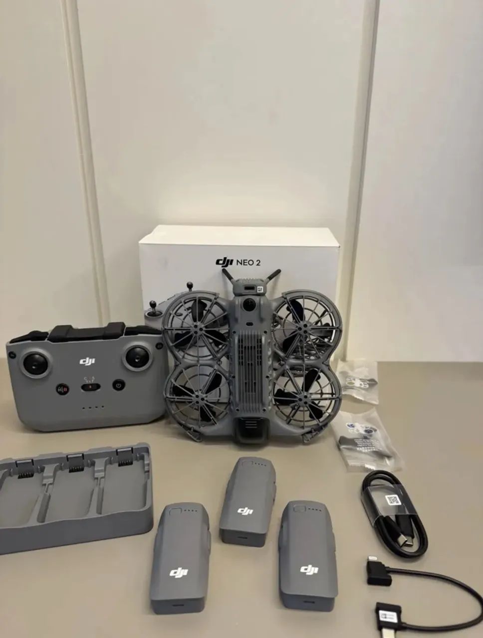 Drone DJI Neo 2 Fly More Combo 3 baterias + controle  - Foto 2