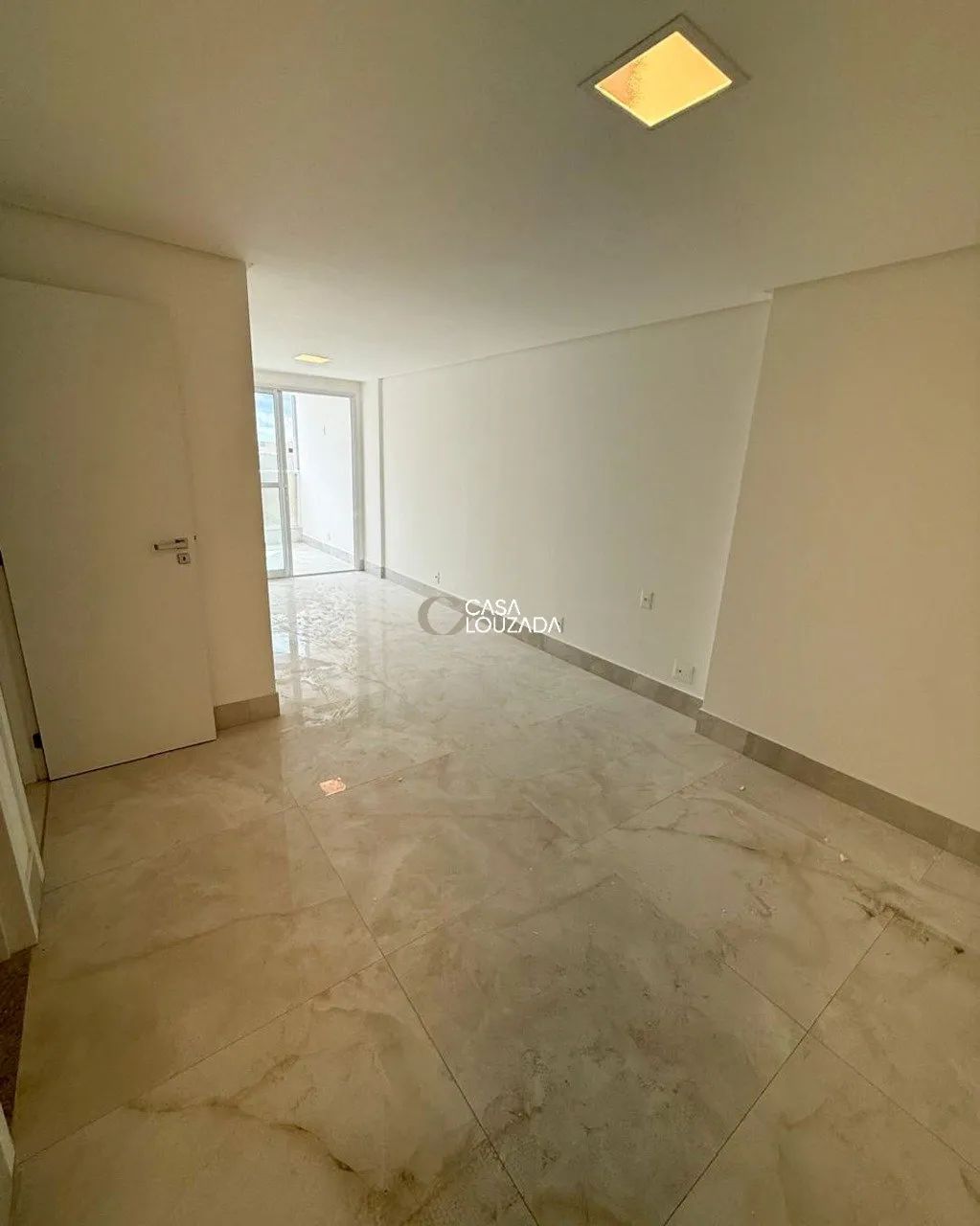 Apartamento 03 quartos com 01 suíte na quadra do Mar de Itapuã - Foto 4