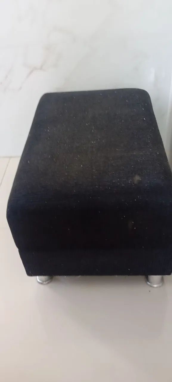 Vendo puff em tecido sued azul marinho, usado .  - Foto 2