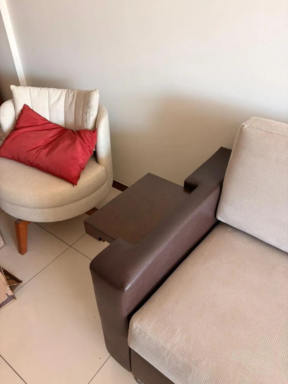Sofá cama 3 lugares, com Chaise ao lado esquerdo  - Foto 3