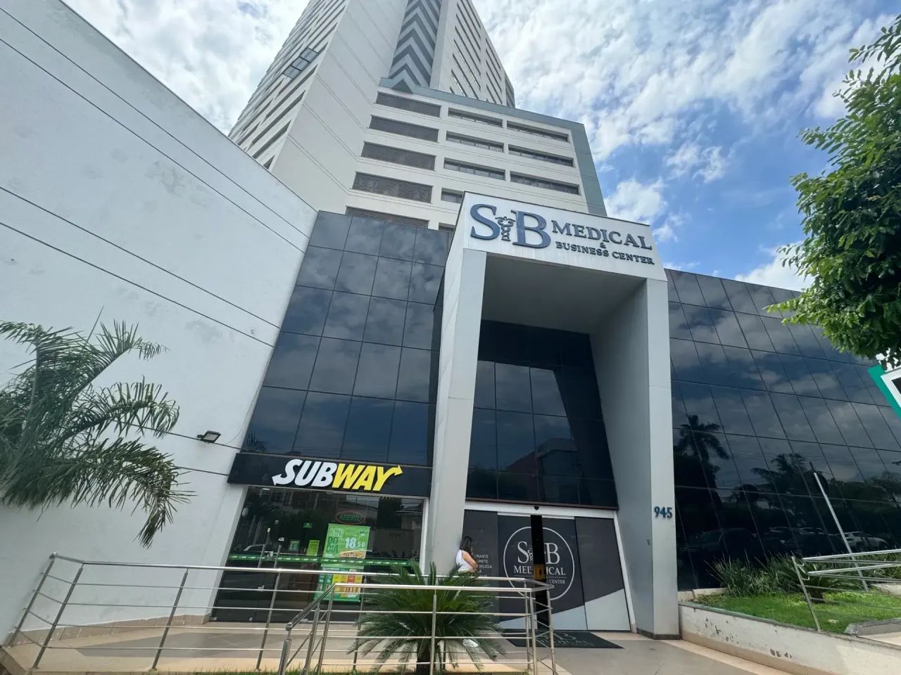 BJK ALUGA SALA COMERCIAL DE 50 M2  ED. SB MECIAL - BAIRRO JARDIM CUIABÁ - Foto 2